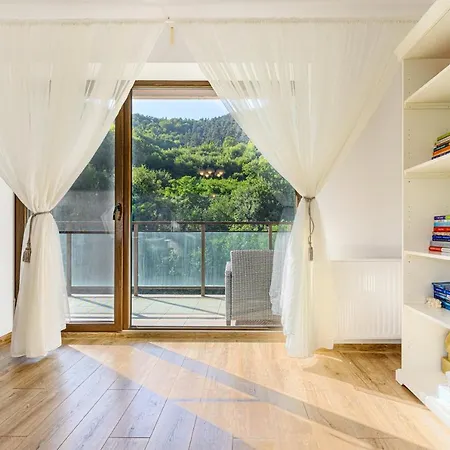 Pine Ridge Terrace Apartment