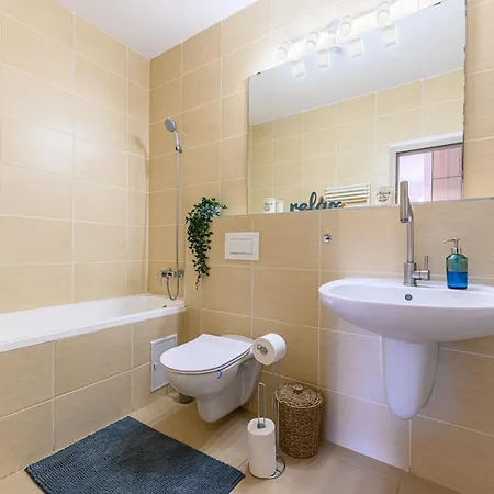 Pine Ridge Terrace Apartment